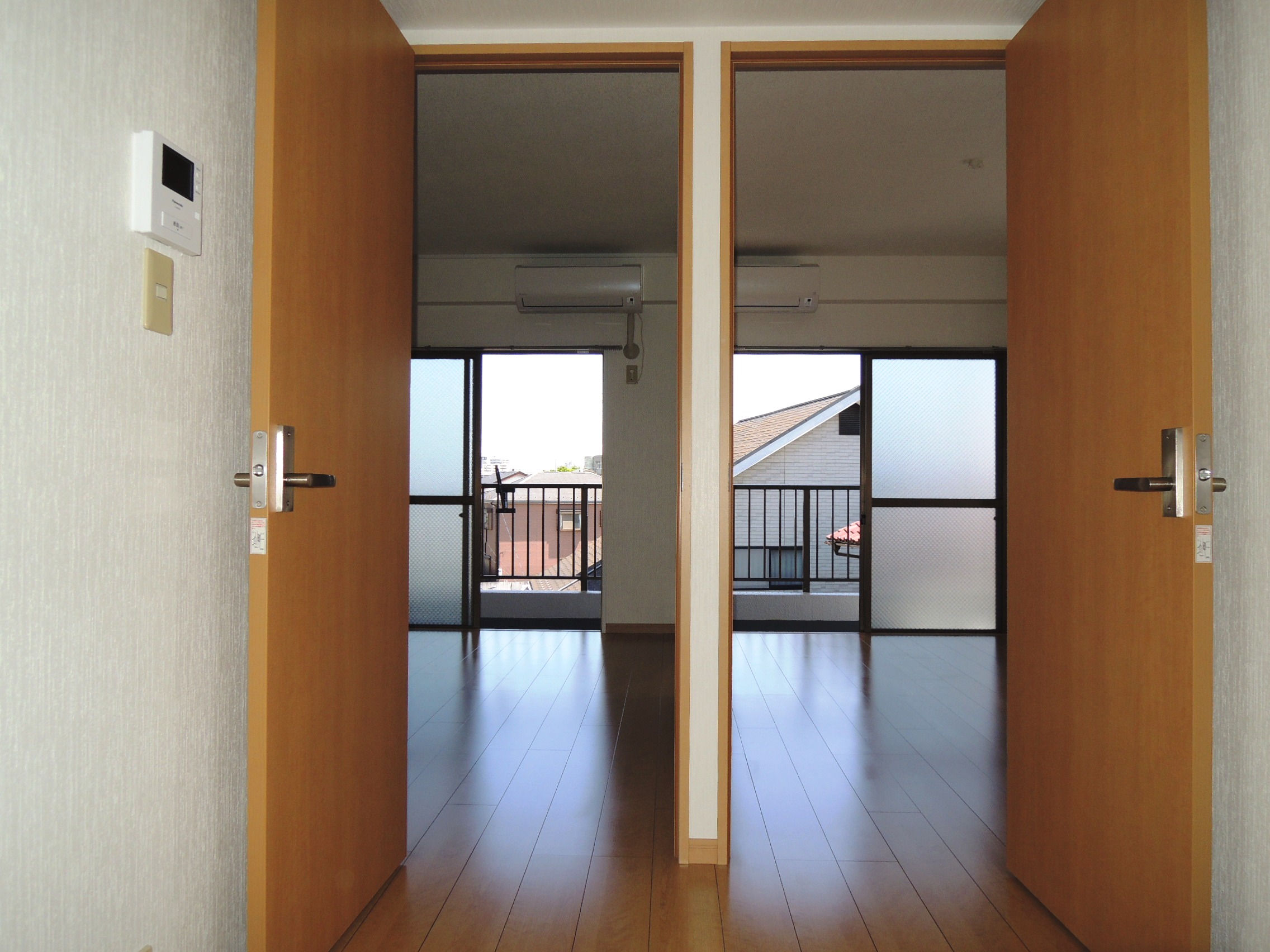 Living and room