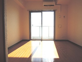 Living and room. Air conditioning 1 groups equipment