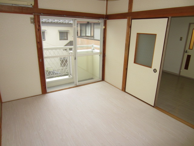 Living and room