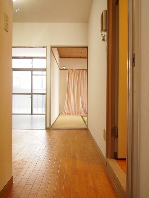 Living and room