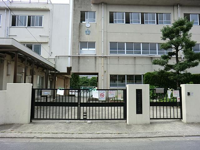 Primary school. 501m to the Kawasaki Municipal Hirama Elementary School