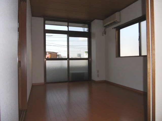 Living and room