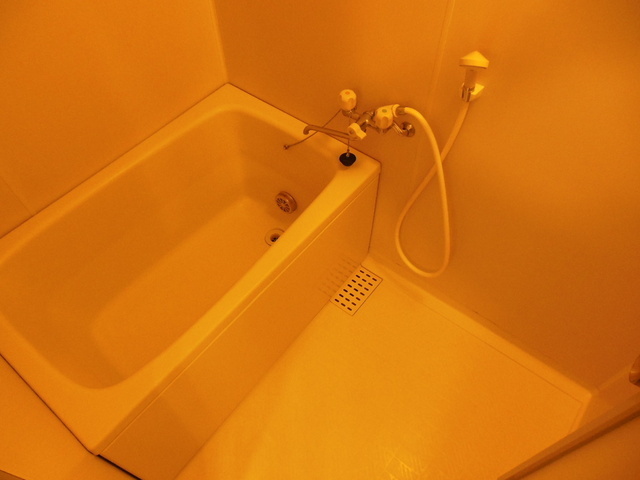 Bath. Domato reference