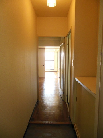 Entrance. Domato reference