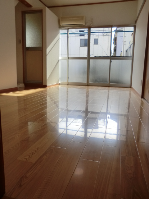Living and room