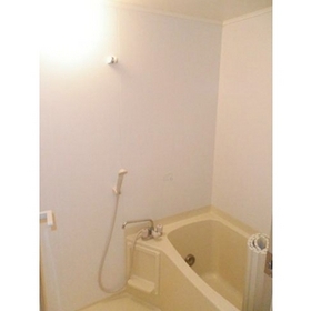 Bath. You can spend a comfortable bath time.