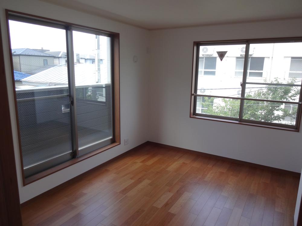 Non-living room. Room (August 2013) Shooting