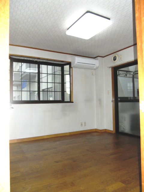 Living and room