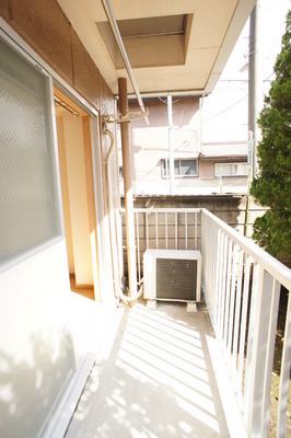 Balcony. Day is also good ☆