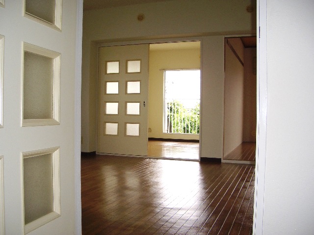 Living and room