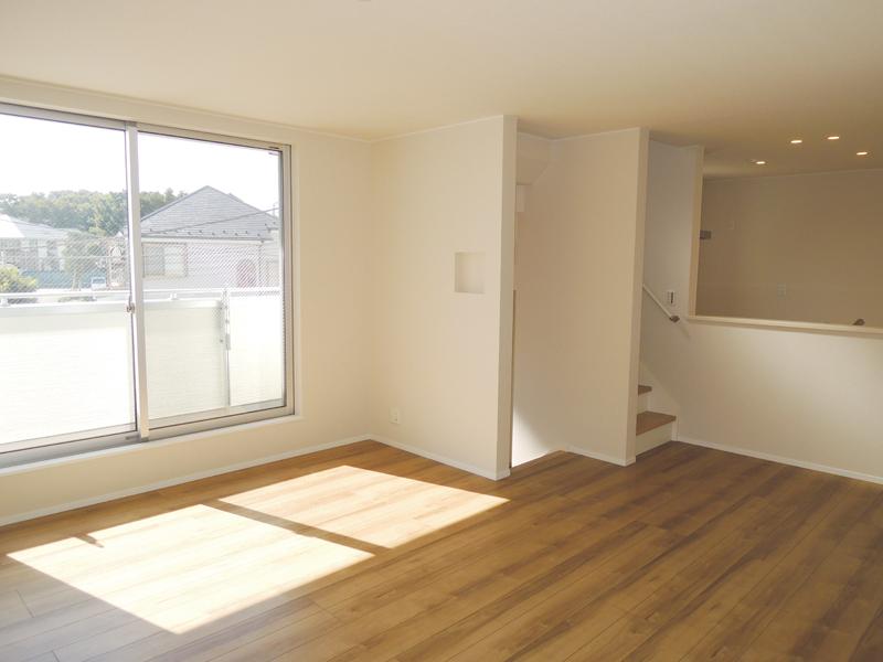 Living. B Building Living (2013 October shooting)