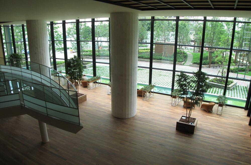 lobby. First floor lounge (common areas)