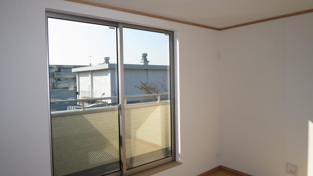 Non-living room. Indoor (10 May 2013) Shooting