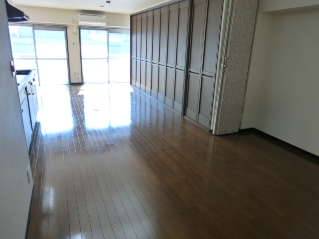 Living and room