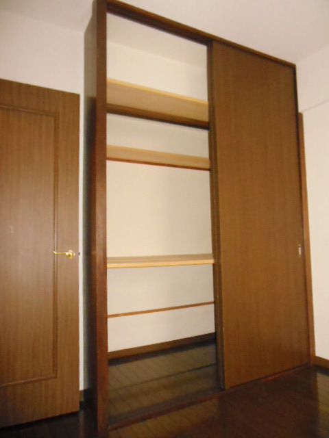 Receipt. Each room there is in the housing