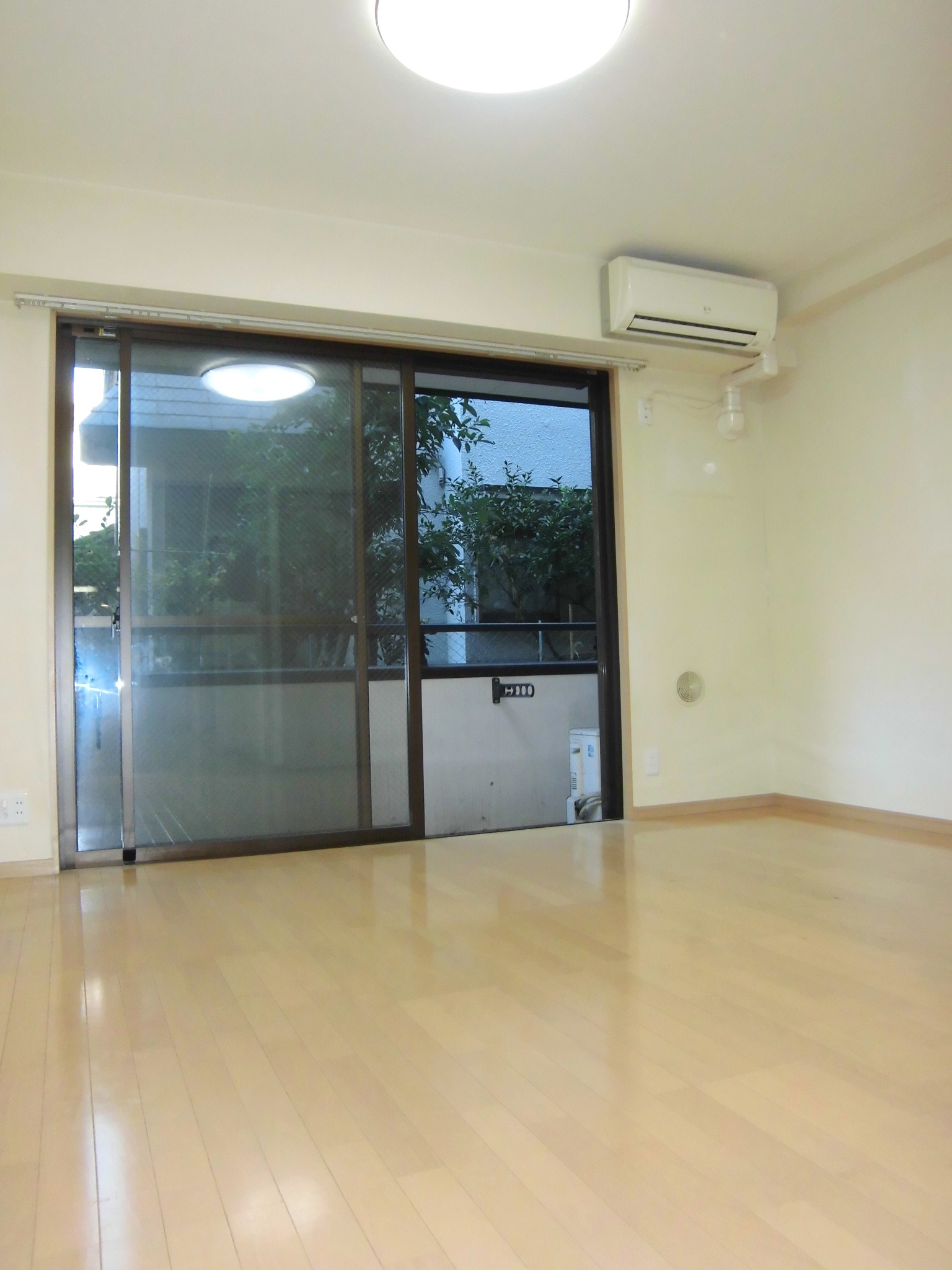 Living and room