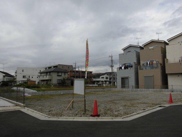 Local appearance photo. Local (11 May 2013) Shooting