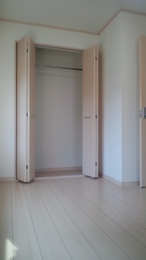 Other room space. Western-style 6 Pledge