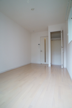 Living and room. Western-style 6 Pledge