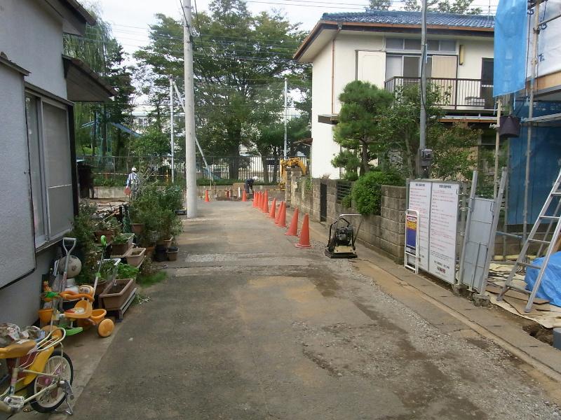 Local photos, including front road. Front road (2)