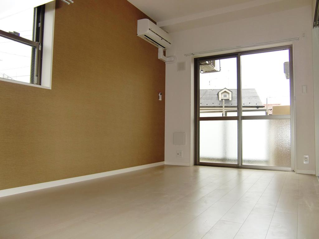 Living and room