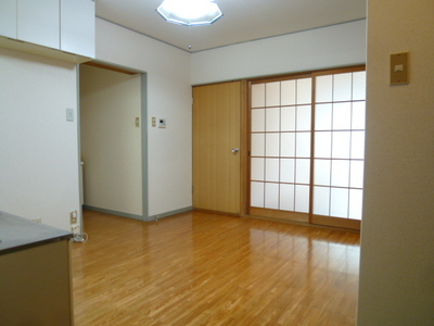 Other room space. Dining kitchen space