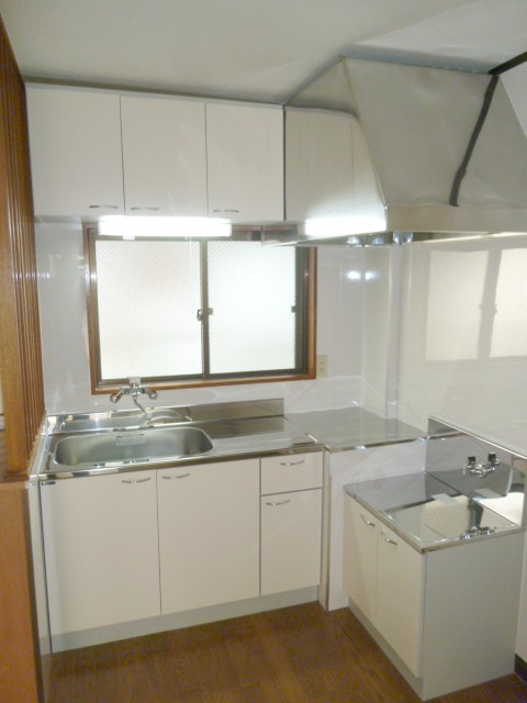 Kitchen. There is a window kitchen