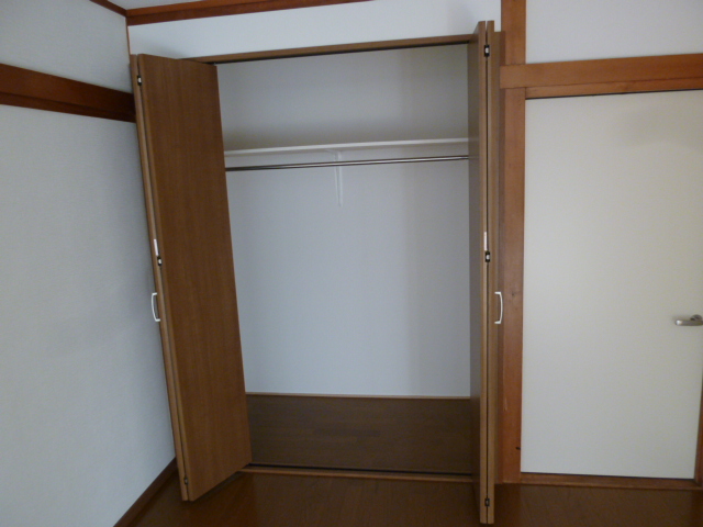 Receipt. Western-style closet