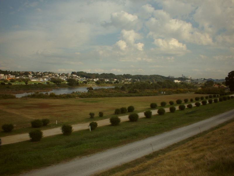 park. 250m until the Tama River (Park)