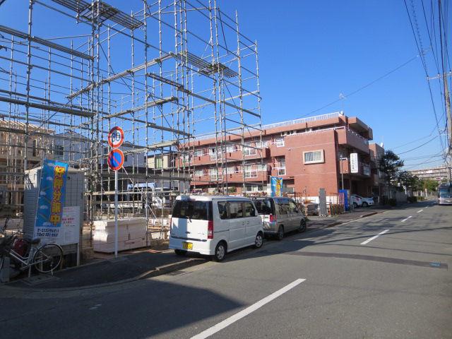 Local appearance photo. Local (12 May 2013) Shooting