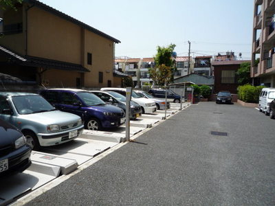 Parking lot