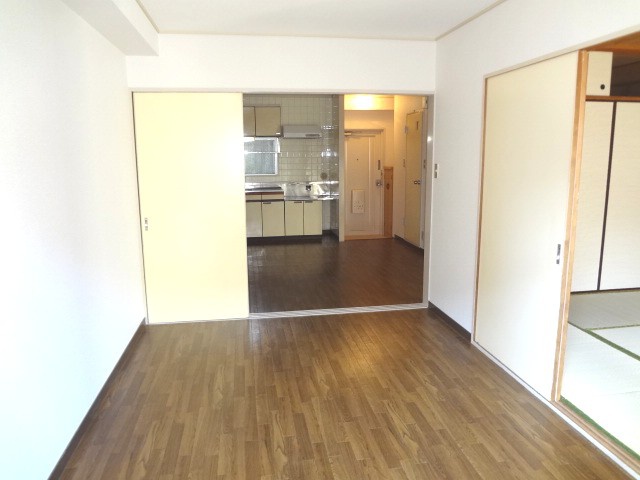 Living and room