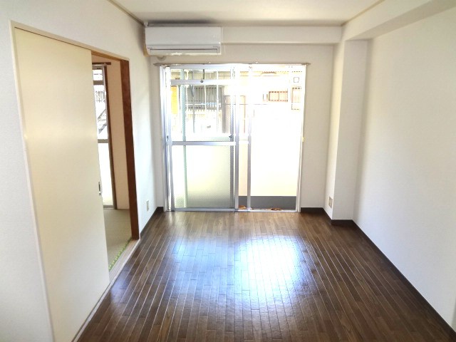Living and room