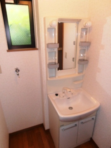 Washroom.  ☆ Independent wash basin ・ Washing machine in the room ☆
