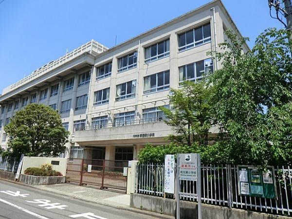 Primary school. Minamikase until elementary school 875m