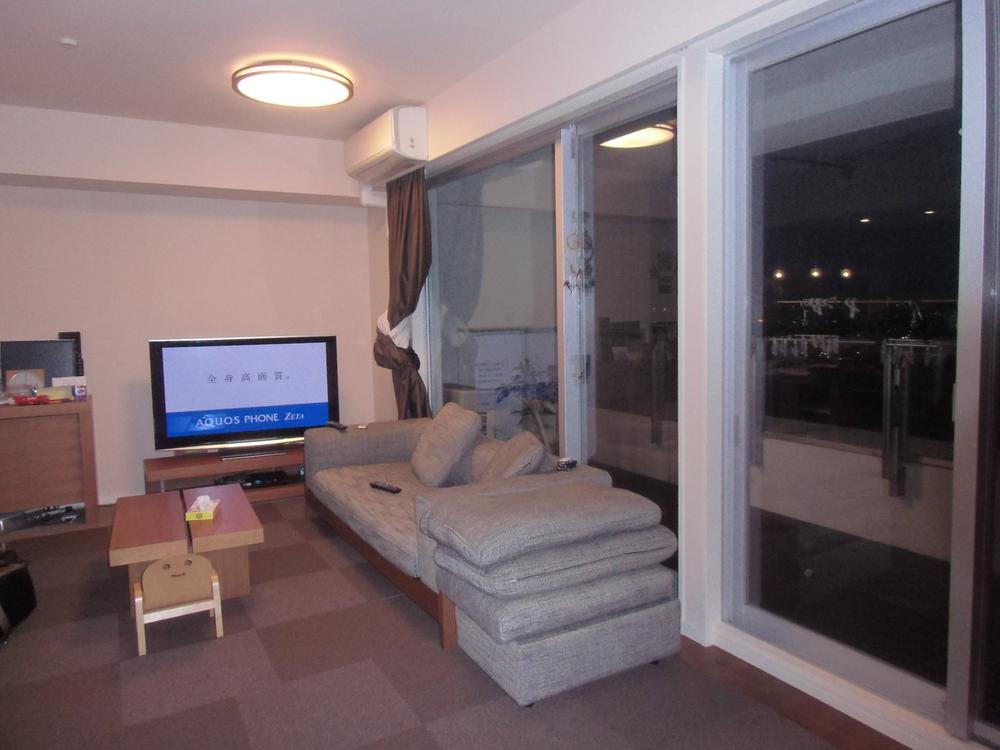 Living. Indoor (11 May 2013) Shooting