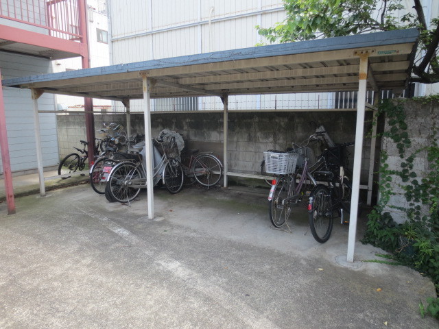 Other common areas.  ☆ Bicycle-parking space ☆ 