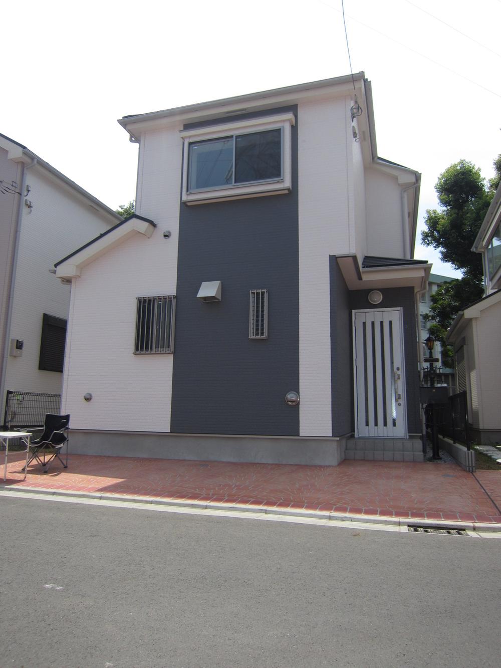 Local appearance photo. Local shooting