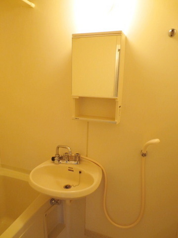 Washroom. ☆ Wash basin ☆