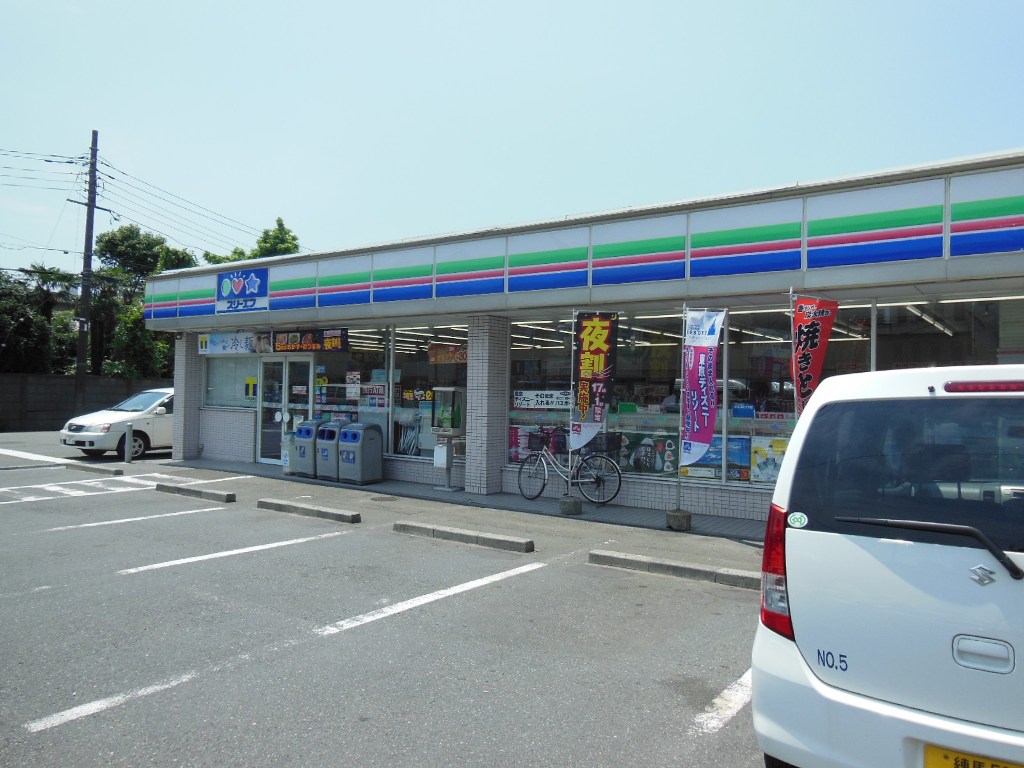 Convenience store. Three F until the (convenience store) 170m
