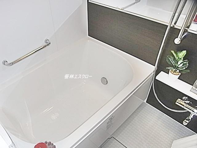 Bathroom. Bathroom Dryer & reheating function unit bus new exchange already