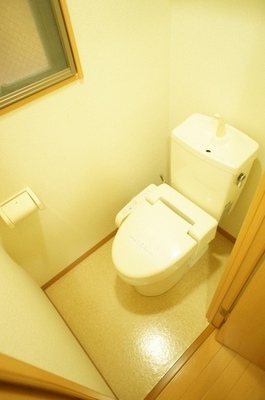 Toilet. Cold season will not even be a Hiyatsu. By also ventilation because there is also a window