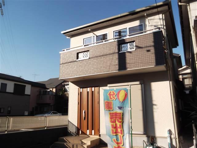 Local appearance photo. building