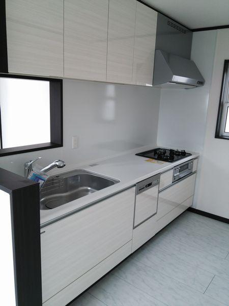 Kitchen. A Building dishwasher with a system Kitchen (2013 July shooting)