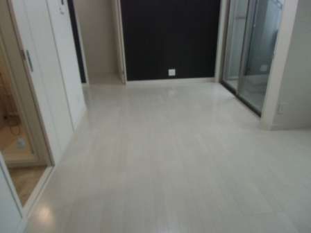 Living and room. Popular white flooring