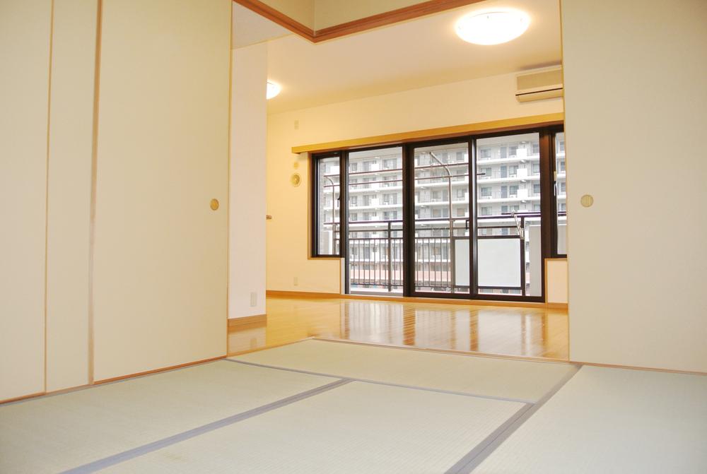 Non-living room. Indoor (11 May 2013) Shooting