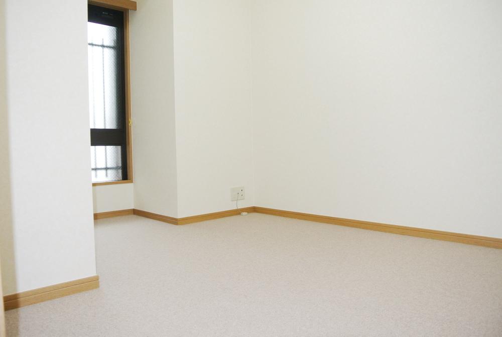 Non-living room. Indoor (11 May 2013) Shooting