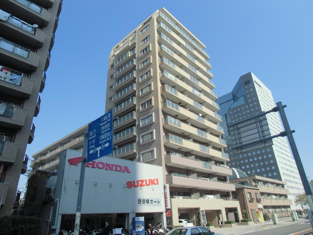 Local appearance photo. Local (11 May 2013) Shooting