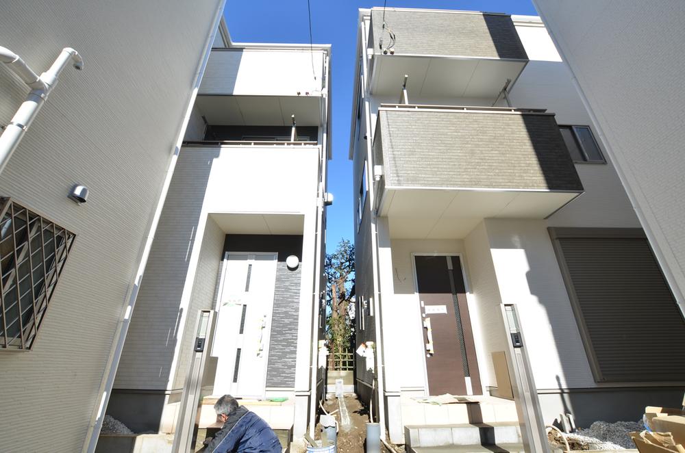 Local appearance photo. Local (12 May 2013) Shooting