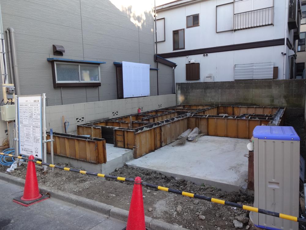 Local appearance photo. Local (12 May 2013) Shooting